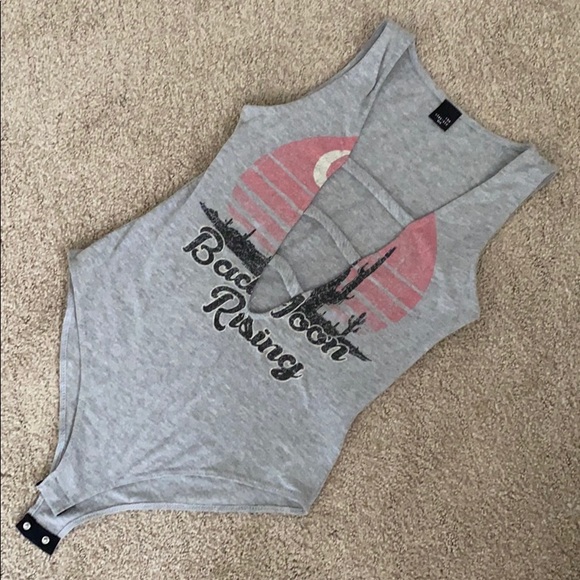 Grey graphic band tee one piece - Picture 8 of 8